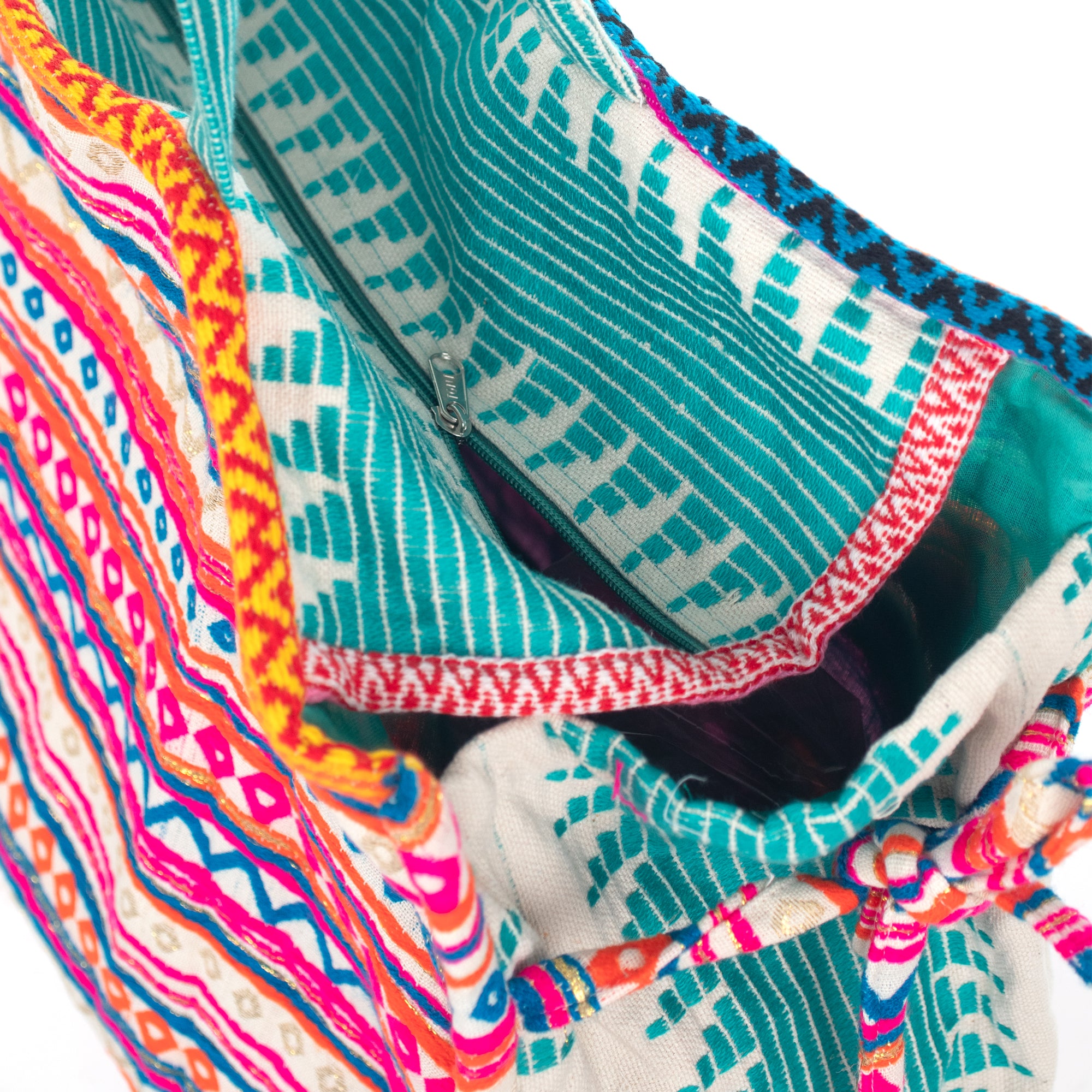 Mala  saco larga  Mexicana com duas alças, estampado da marca Isla Bonita pormenor