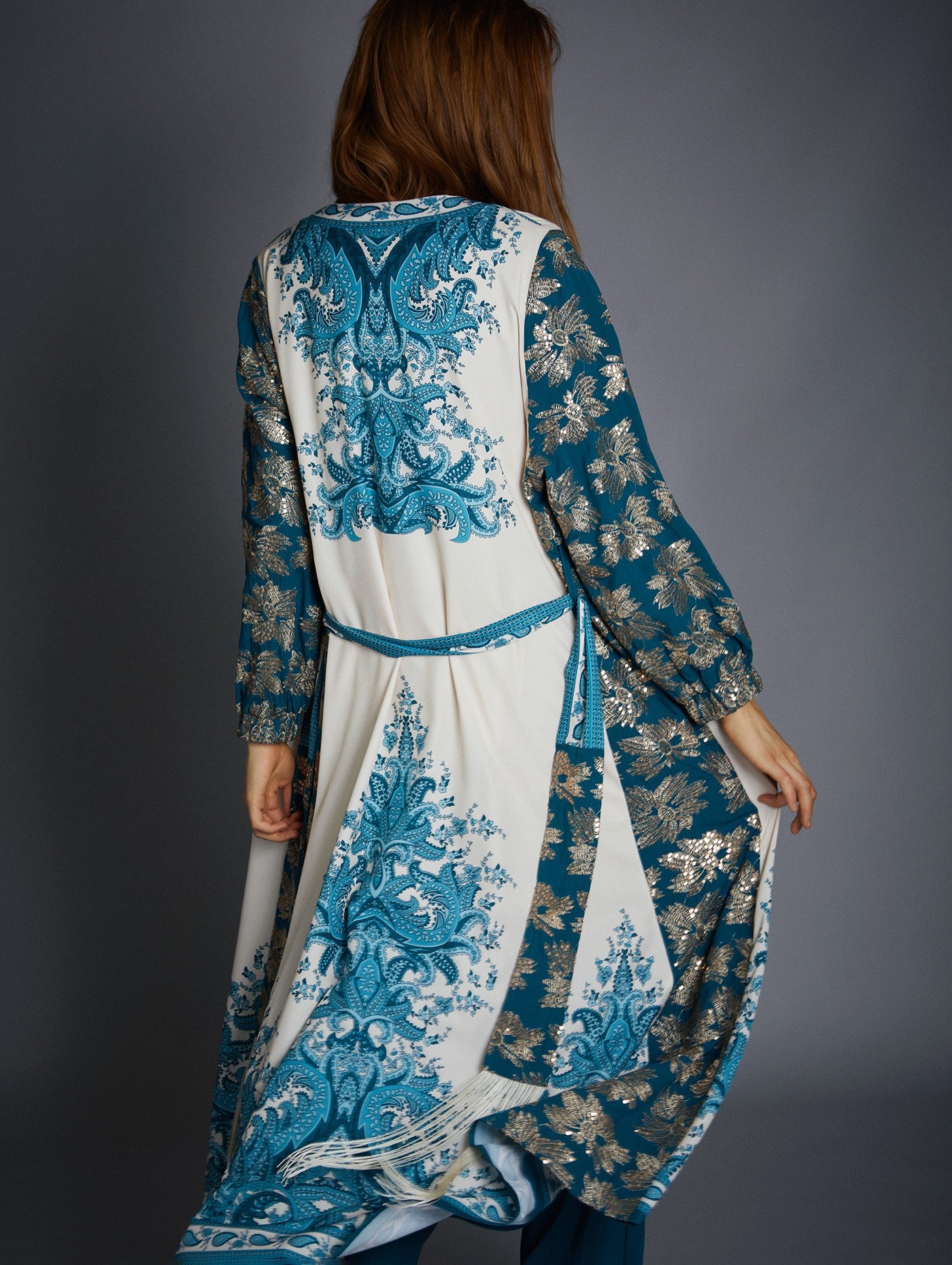 Kimono Azul by Meisie atrás