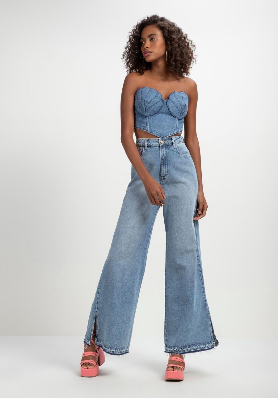 Top cropped jeans com busto em formato de concha  da marca Lez a Lez , silhueta